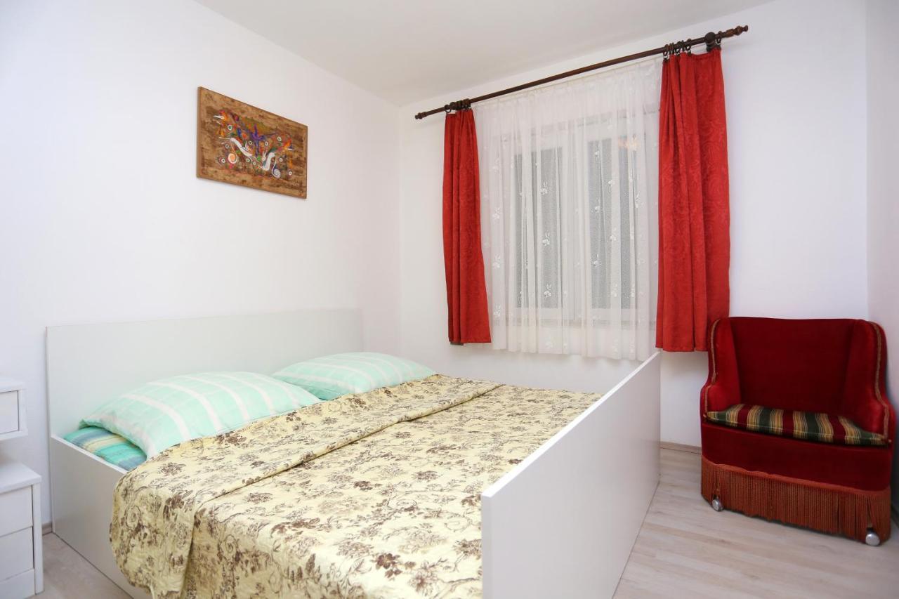 Apartments With A Parking Space Stanici, Omis - 2818 Tice Exterior photo